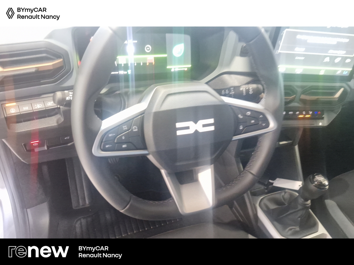Dacia Bigster Mild Hybrid 140 — photo 10