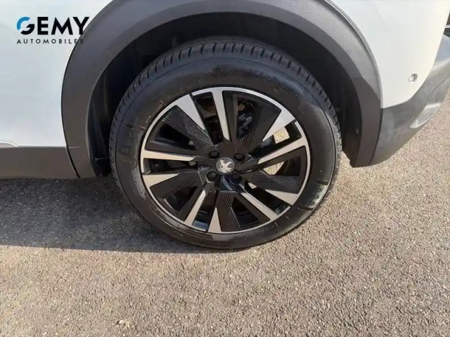 Peugeot 2008 puretech 155 s&amp;s eat8 — photo 11