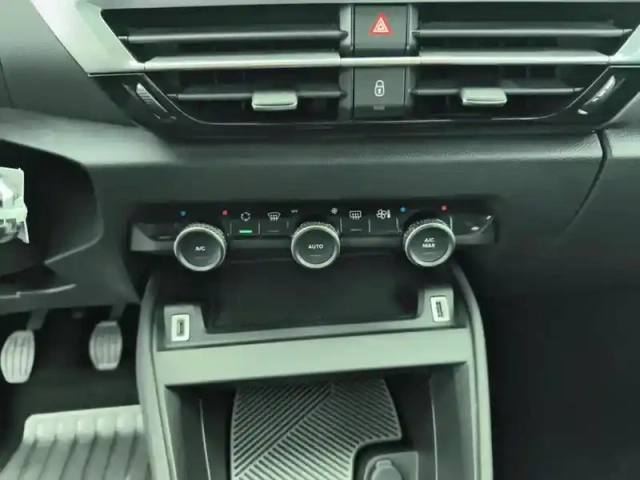 Citroën C4 puretech 100 s&amp;s bvm6 feel — photo 13
