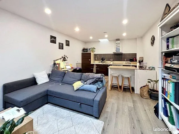 Appartement duplex 2 pièces avec parking et cave - Centre-ville de Lisieux