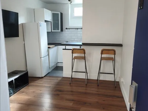 Appartement - 1er étage - 33 m2 - 2 pièces - Non meublé