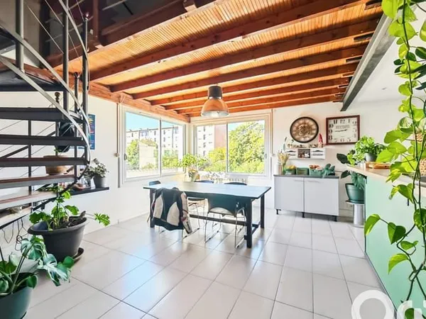 Appartement 4 pièces 191 m²