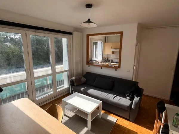 Loue du 3 au 31/10 T2 38m² Rennes Beaulieu