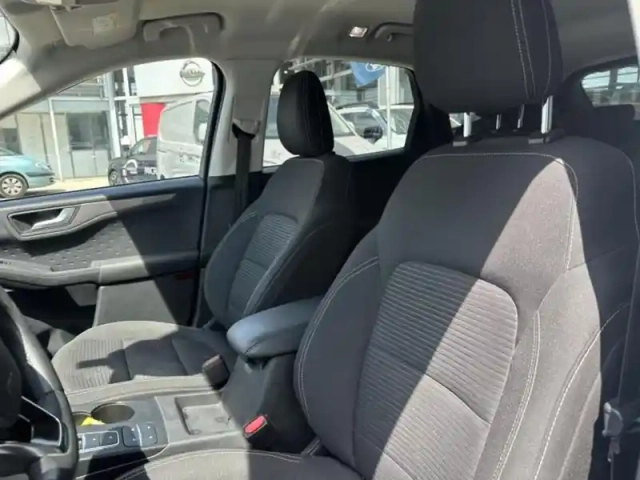 Ford Kuga 1.5 ecoblue 120ch titanium bva — photo 10