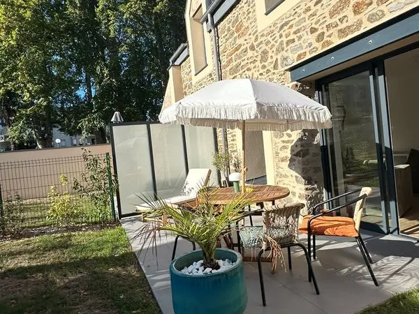Maison 70 m2 non meublée à louer à l'année - Saint-Malo - 2 Chambres - Jardin - Parking privatif
