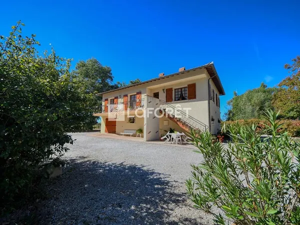 MAISON AVEC SOUS SOL COMPLET A VENDRE A 6 MINUTES DU CENTRE DE LISLE-SUR-TARN