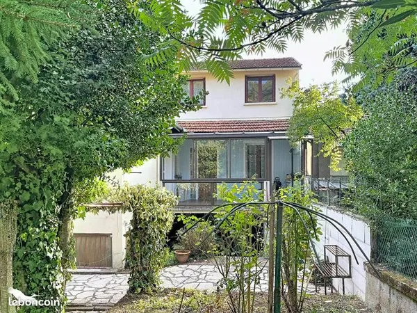 Maison 7 pièces 145 m²