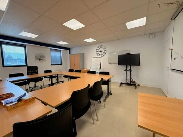 Bureau 314 m²