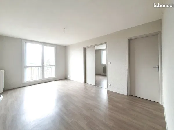 Appartement 4 pièces 73 m² - à côté du Tram