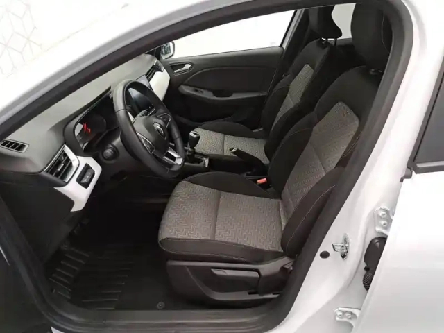 Renault Clio blue dci 100 — photo 26