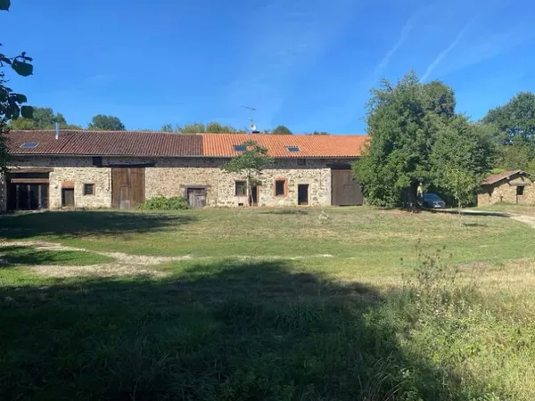 Ferme 8 pièces 244 m²