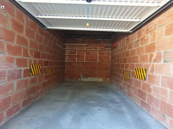 Location box parking sécurisé