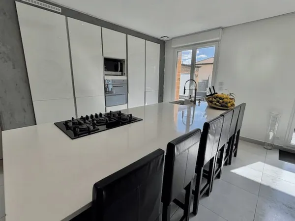 Maison 7 pièces 180 m²