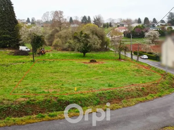 Terrain 829 m²