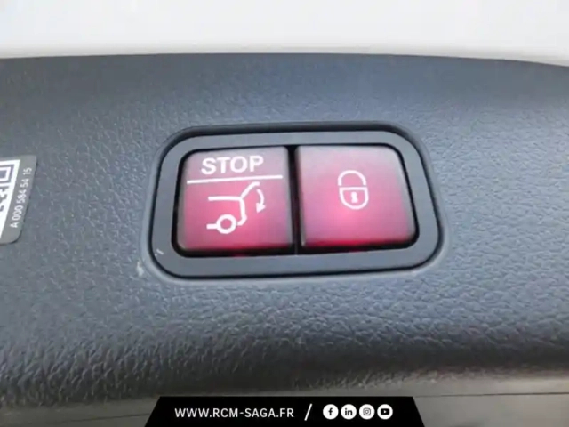 Mercedes Glc suv 300 de hybrid eq 4matic amg line h — photo 11