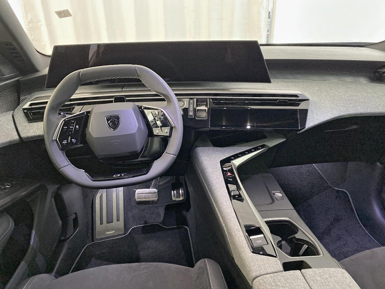 Peugeot 3008 hybrid 145 e-dcs6 gt — photo 8