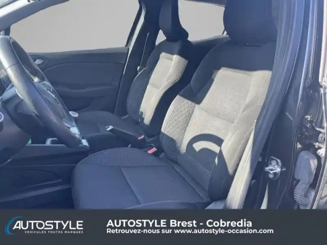 Renault Clio 1.0 tce 100ch zen — photo 25