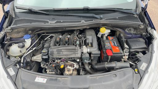Peugeot 208 1.2 PureTech 68 - Like – 2015 – 73192 km – Essence – Boîte Manuelle — photo 22