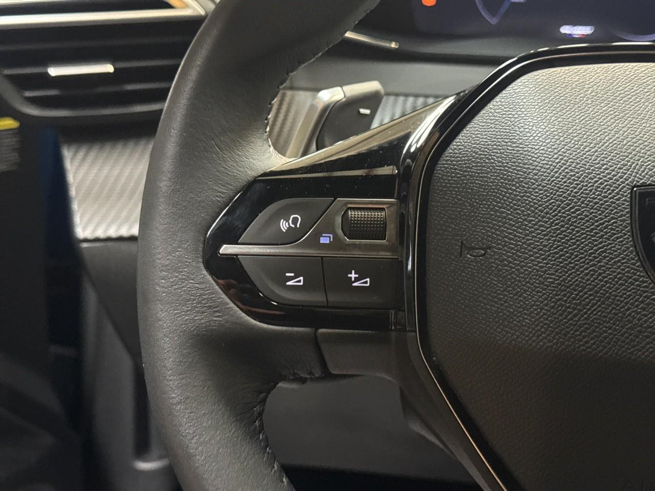 Peugeot 2008 1.2 puretech 130ch s&s allure eat8 — photo 14