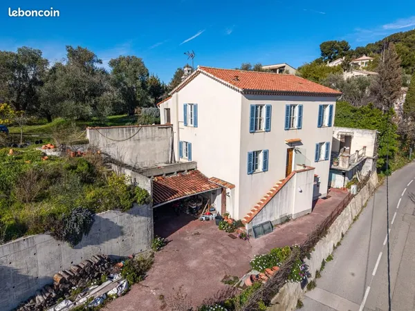 Appartement 3 pièces 126 m²