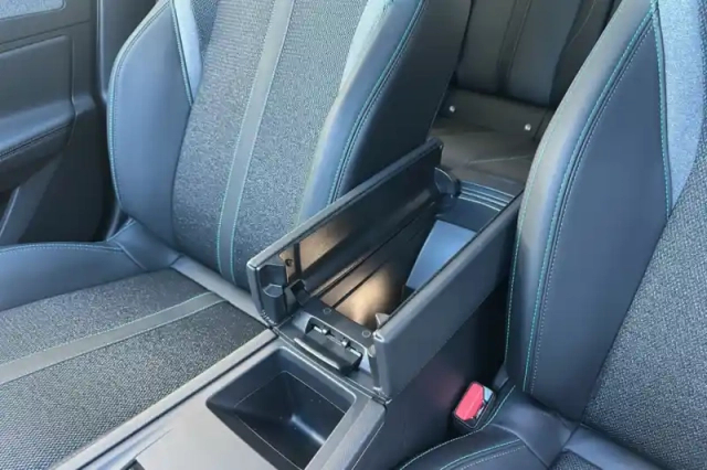 Peugeot 308 bluehdi 130ch s&amp;s eat8 — photo 55