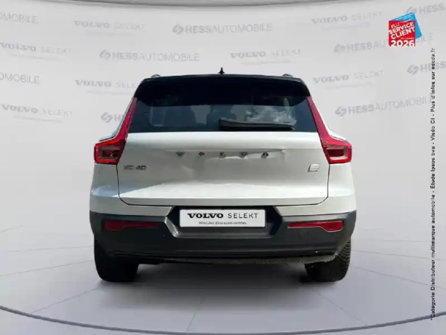 Volvo Xc40 t4 recharge 129 + 82ch r-design dct 7 — photo 7