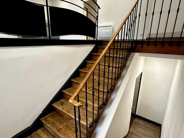 Location appartement F3 dernier étage rue Villebois-Mareuil