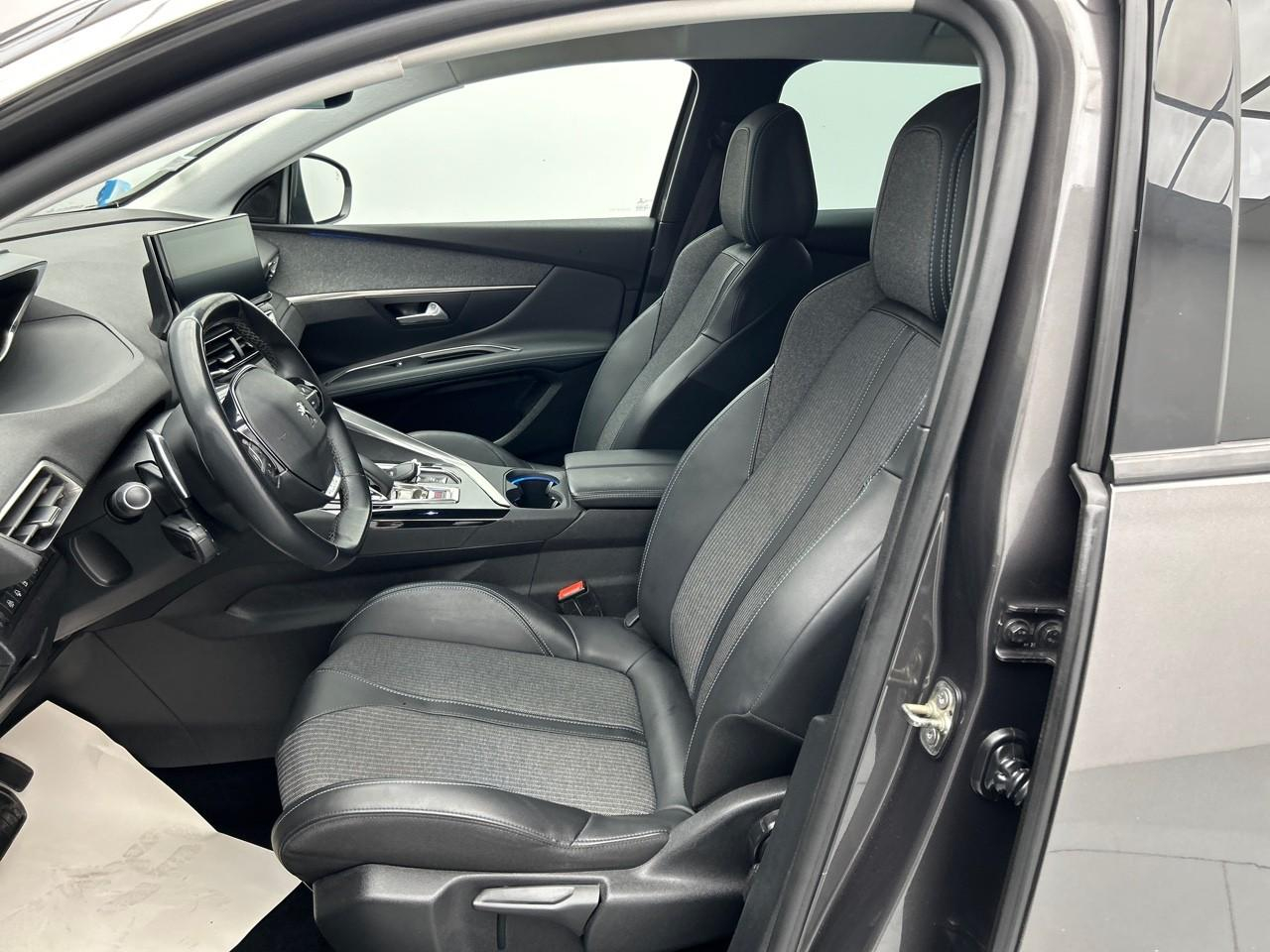 Peugeot 3008 hybrid 225 e-eat8 allure pack — photo 10