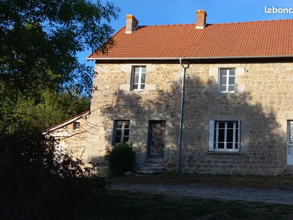 Maison à rénover de 92 m2 plus comble , terrain 1000 m2