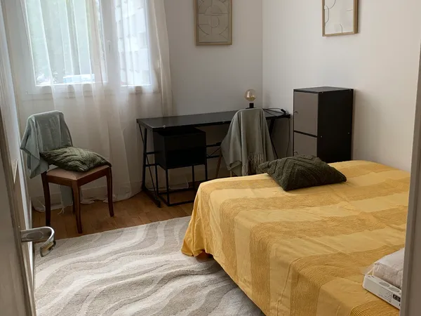 Loue chambre en colocation dans appartement