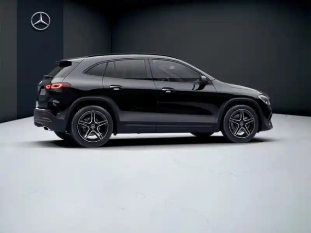 Mercedes Gla 200 d amg line — photo 19