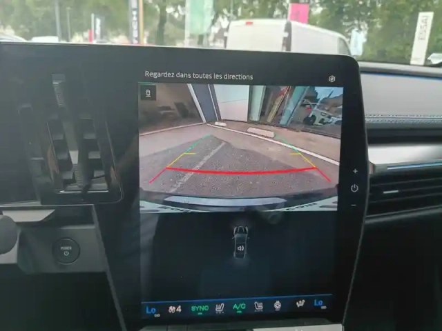 Renault Megane e-tech 220 ch autonomie confort — photo 17