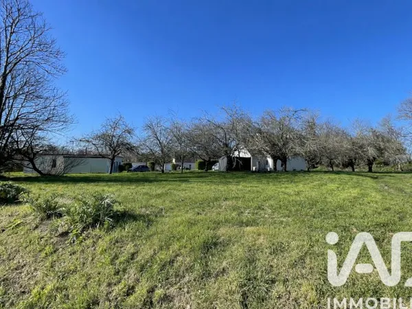 Terrain 612 m²