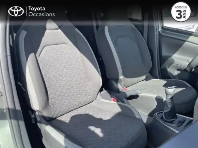 Toyota Aygo x 1.0 vvt-i 72ch design — photo 6