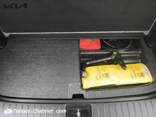 Kia Sportage 1.6 t-gdi 265ch isg hybride rechargeable bva6 4x4 design — photo 27