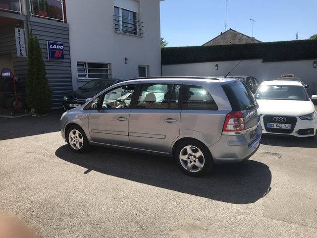 Opel Zafira 1.6 - 115 ch Enjoy occasion - Essence - 2010 - 150 000 km - 4 900 € - Seloncourt (Doubs) WV177226735