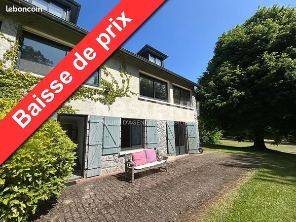 Maison 7 pièces 230 m²