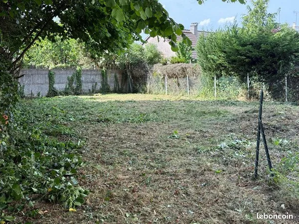 Terrain Viabilisé avec PC à Vendre Rambouillet