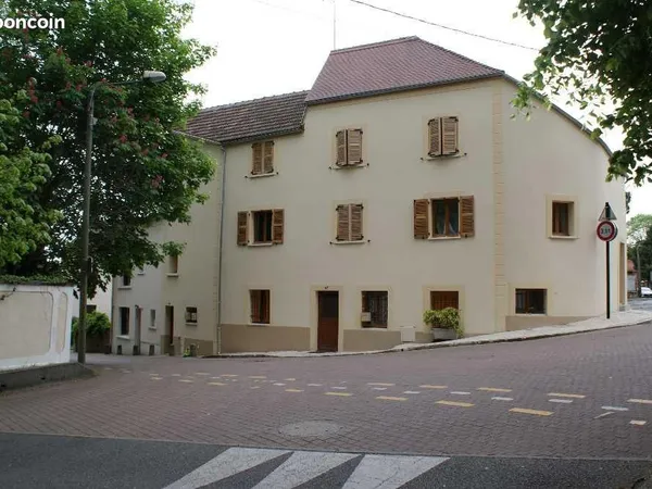 Studio 1 pièce 30 m²