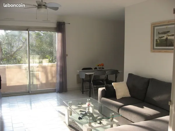 Appartement T2 50m2 à Orange très lumineux