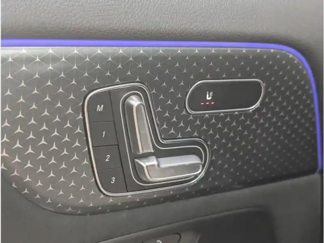 Mercedes Gla 180 d — photo 15