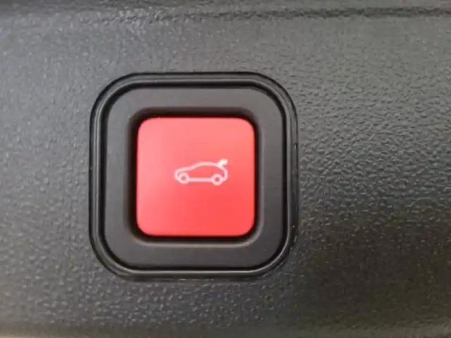 Jeep Avenger electrique 156ch 115kw altitude — photo 14