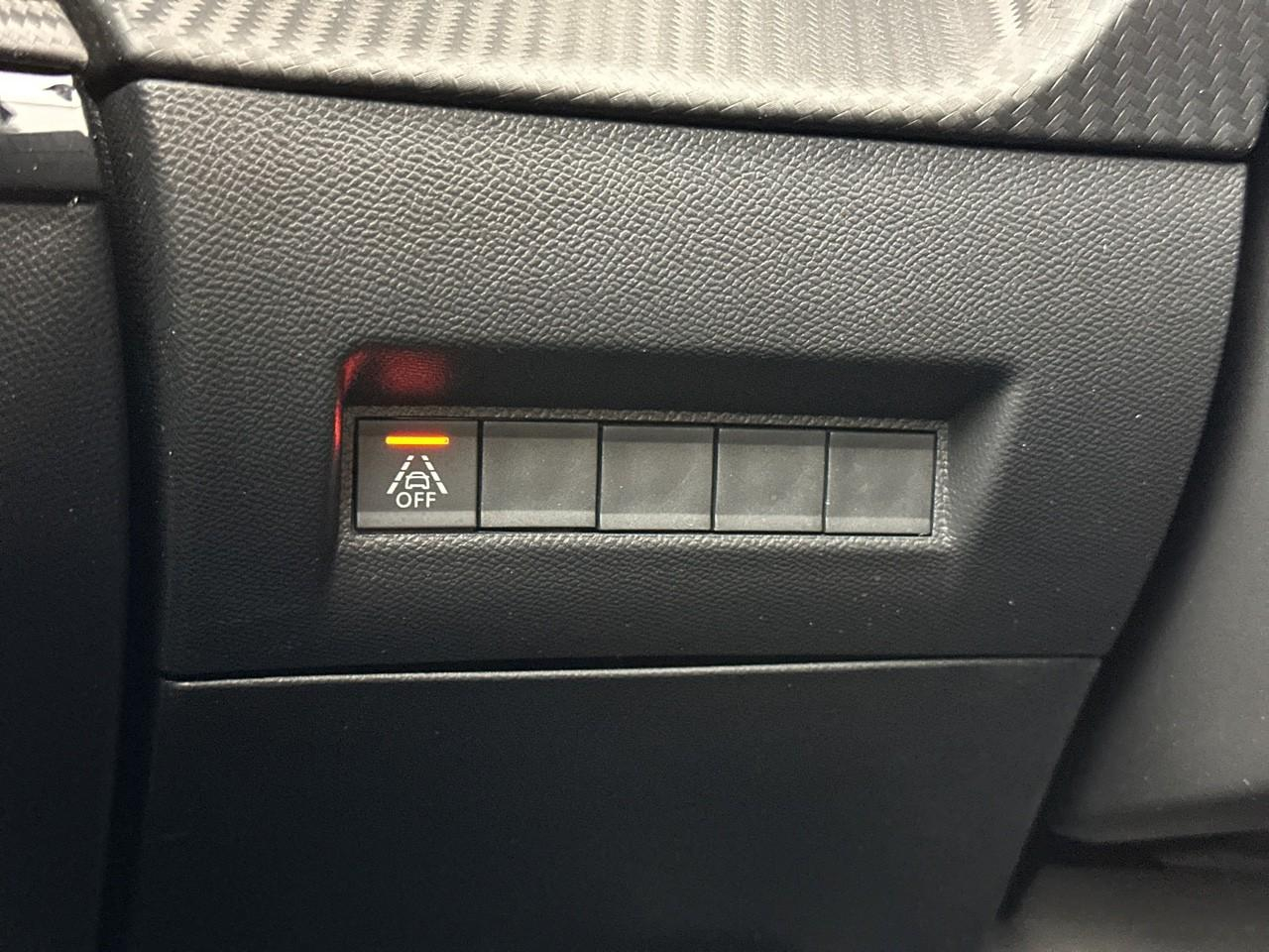 Peugeot 208 puretech 100 s&s bvm6 gt pack — photo 17