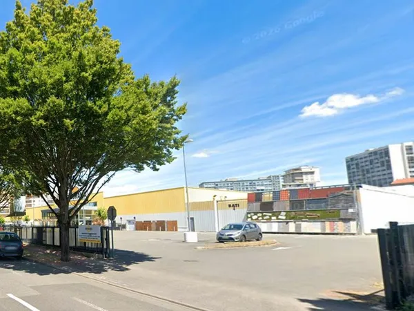 Local 3253 m² ROANNE