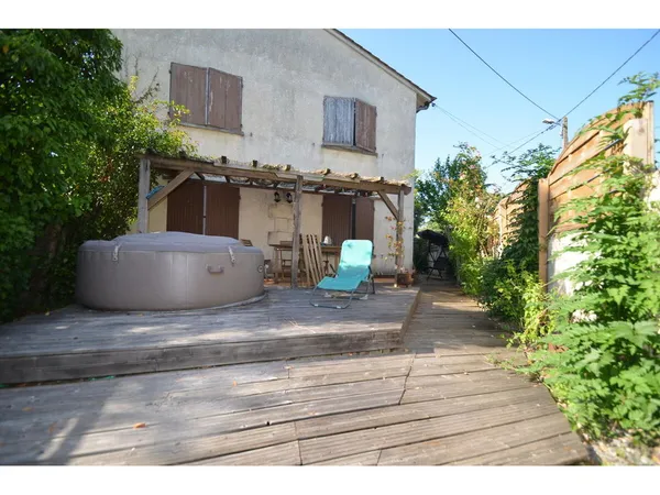 Maison Vente Coutras 5p 146m² 209900€
