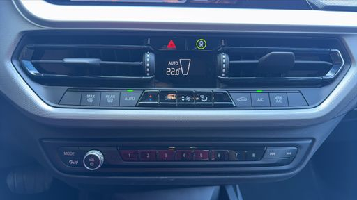 BMW Serie 1 116i 109 DCT7 - Business Design – 2022 – 68000 km – Essence – Boîte Automatique — photo 10