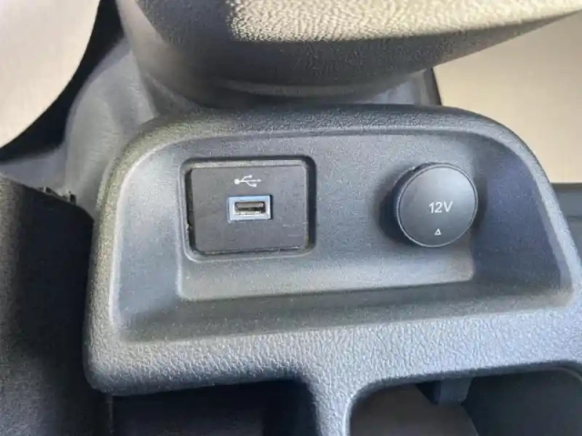 Ford Transit Connect fourgonnette l1 1.0e 100ch e85 trend — photo 12
