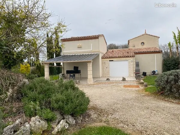 Maison au calme à la campagne jardin/piscine