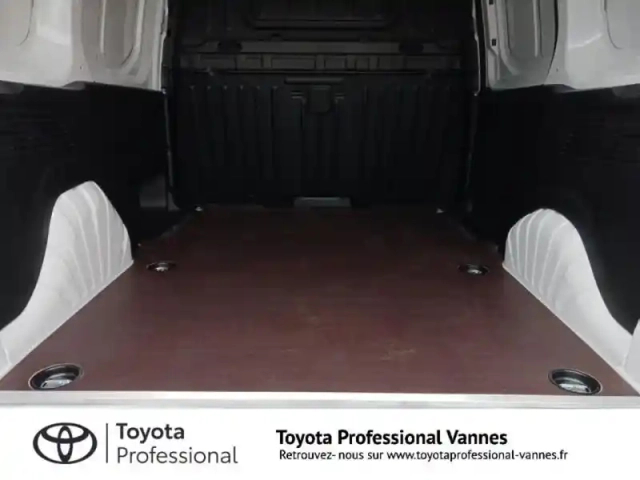 Toyota Proace city medium 130 d-4d start bva mc24 — photo 12