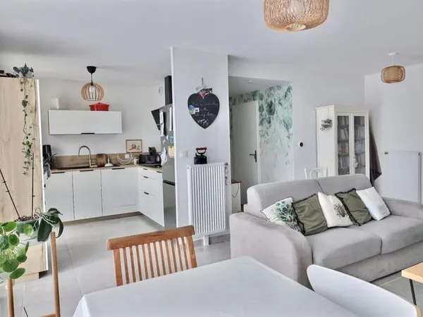 Maison -80m²- 3 chambres -JARDIN-PARKINGS